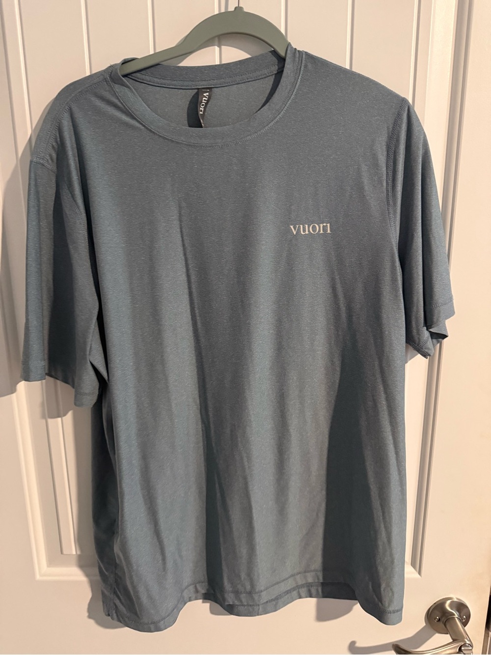Vuori Performance T-Shirt Gray Blue Size Large